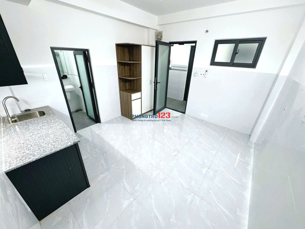 Phòng trọ mới xây 25m2 ban công ở Đông Hưng Thuận Q12