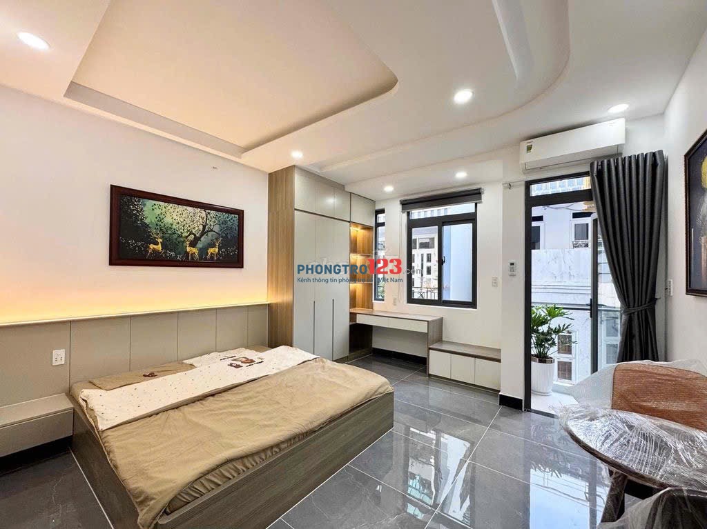 Khai Trương Căn Hộ Ban công - Cửa sổ Full nội thất Mới 100% Thích Quảng Đức Phú Nhuận