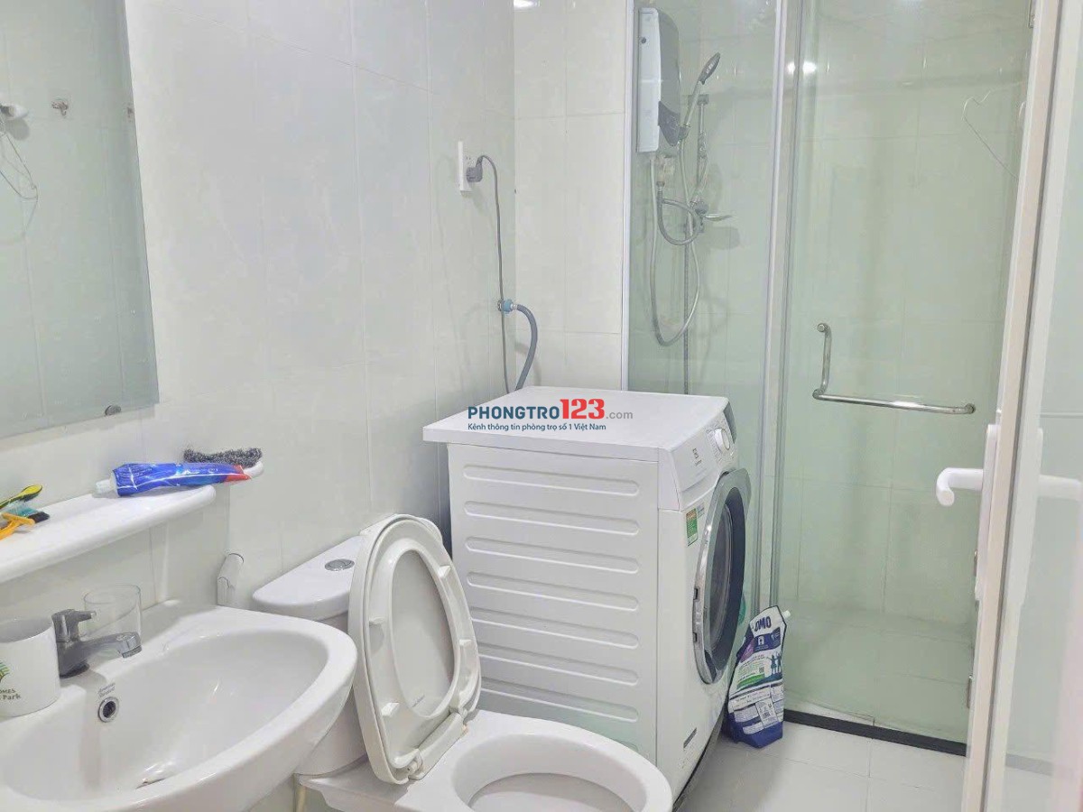 Chung cư 10A Trần Nhật Duật, Quận 1: 75m2, 1p ngủ +, NT, 11tr/th. Nhà sạch