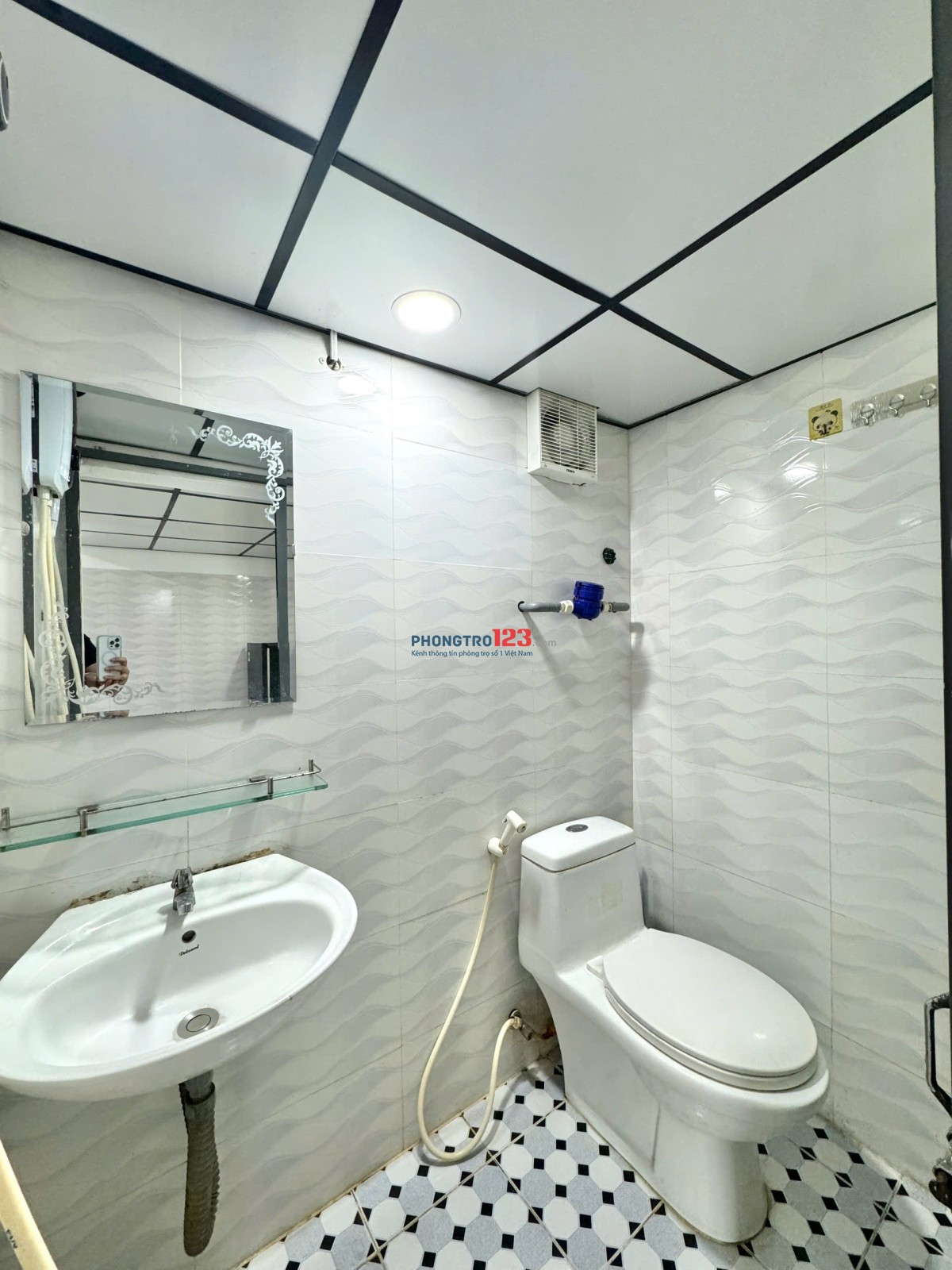 Duplex đón nắng cửa sổ thoáng tại Bùi Đình Túy gần Học Viện Cán Bộ