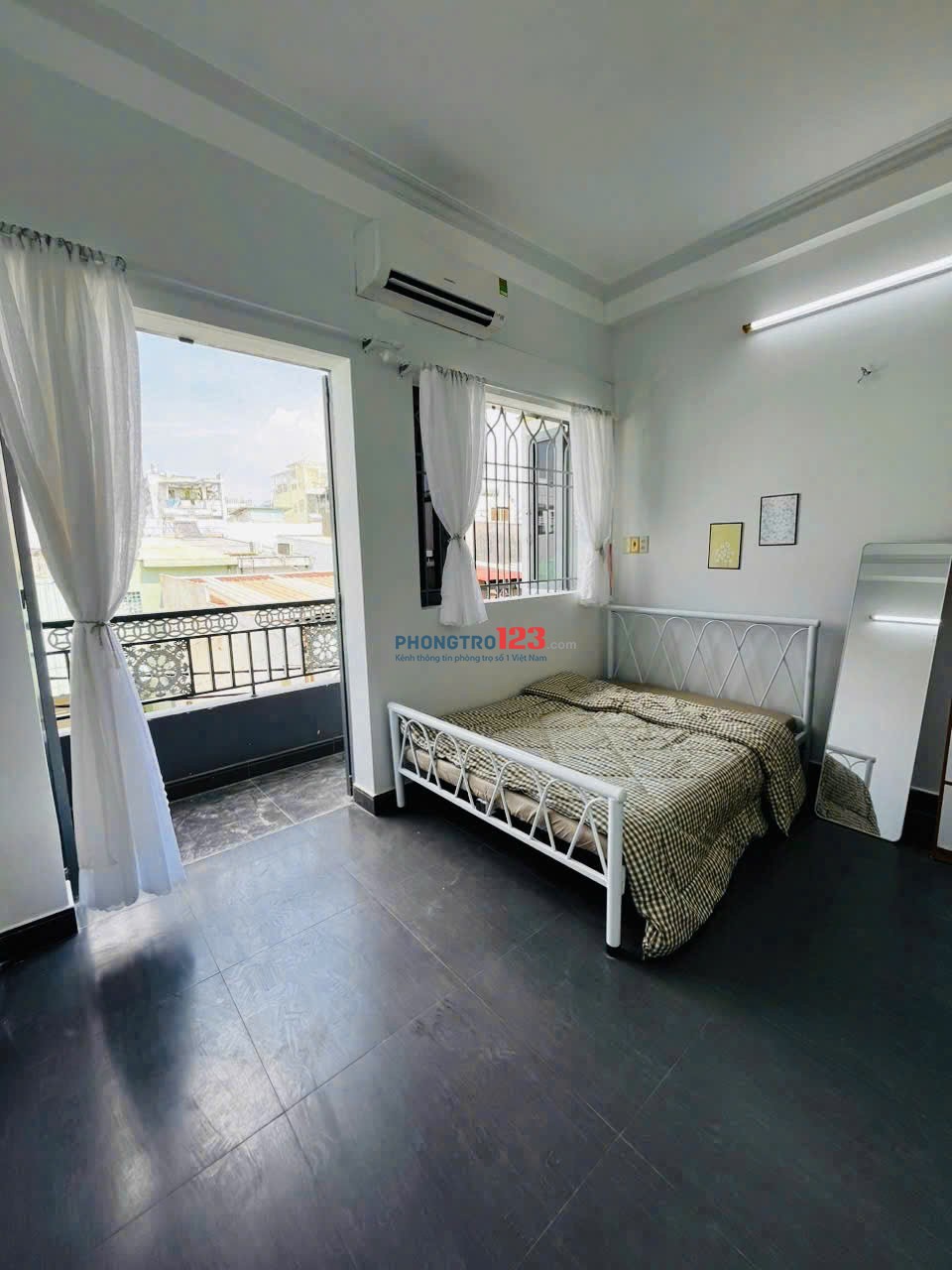 CHÍNH CHỦ CHO THUÊ CHDV FULL NỘI THẤT - BAN CÔNG LỚN, ÁNH SÁNG ĐẦY PHÒNG-MÁY GIẶT RIÊNG - FREE 