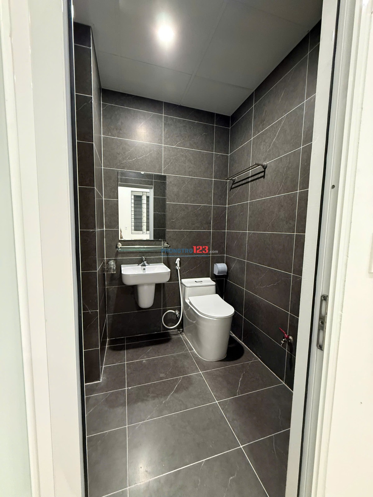 Chính chủ cần cho thuê nhà nguyên căn ở số 9 ngõ 59 Đường Trần Cung