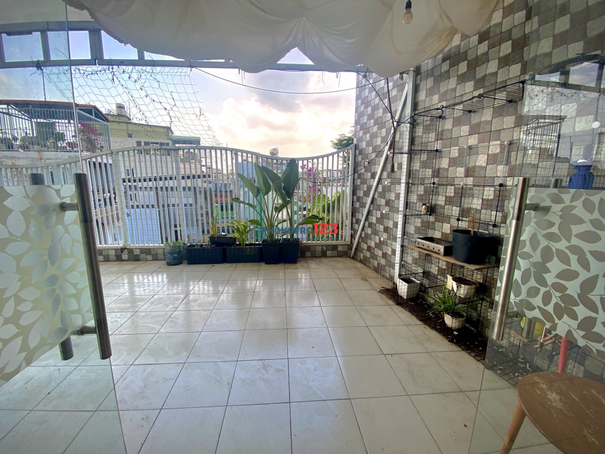 Penthouse Có Sân Thượng Riêng, Siêu Chill, 40m2, Full Nội Thất, Bình Thạnh
