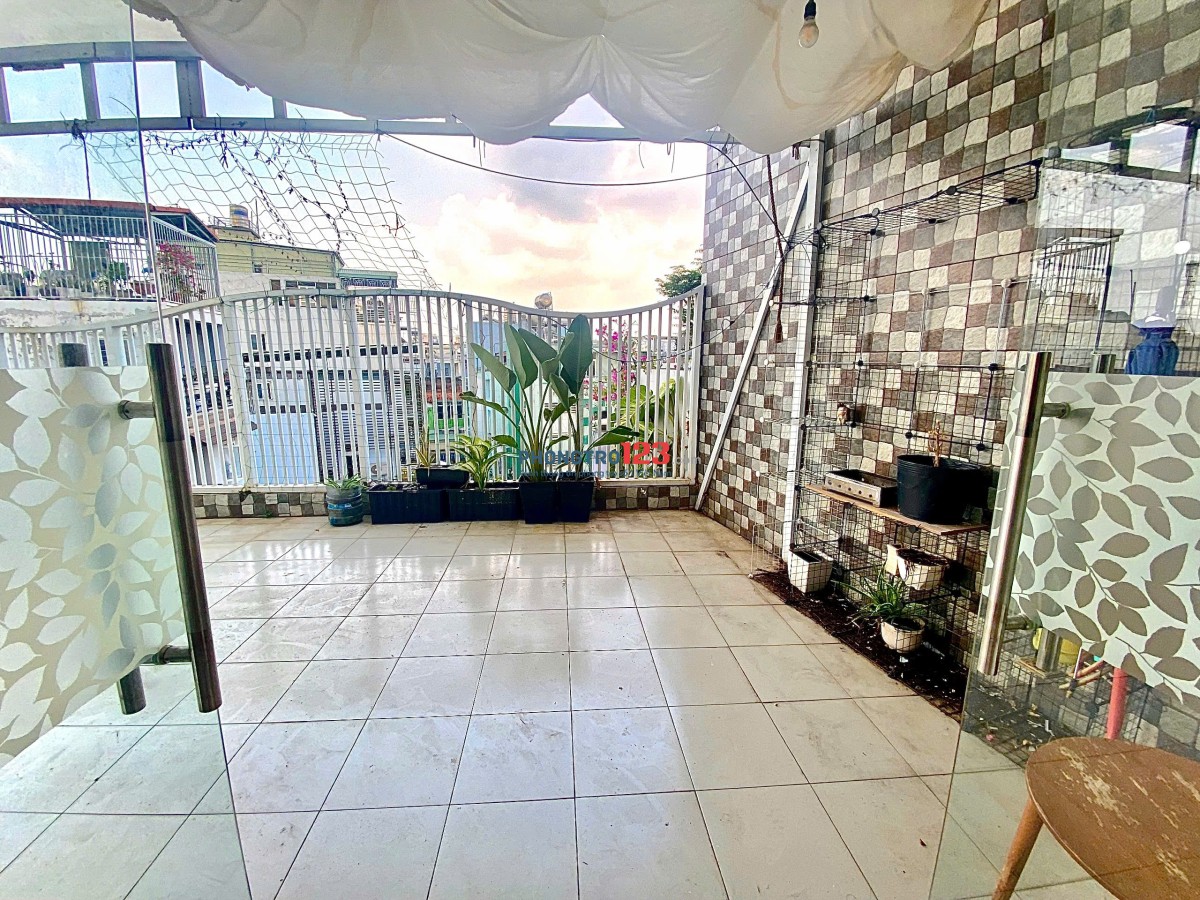 Penthouse Có Sân Thượng Riêng, Siêu Chill, 40m2, Full Nội Thất, Bình Thạnh