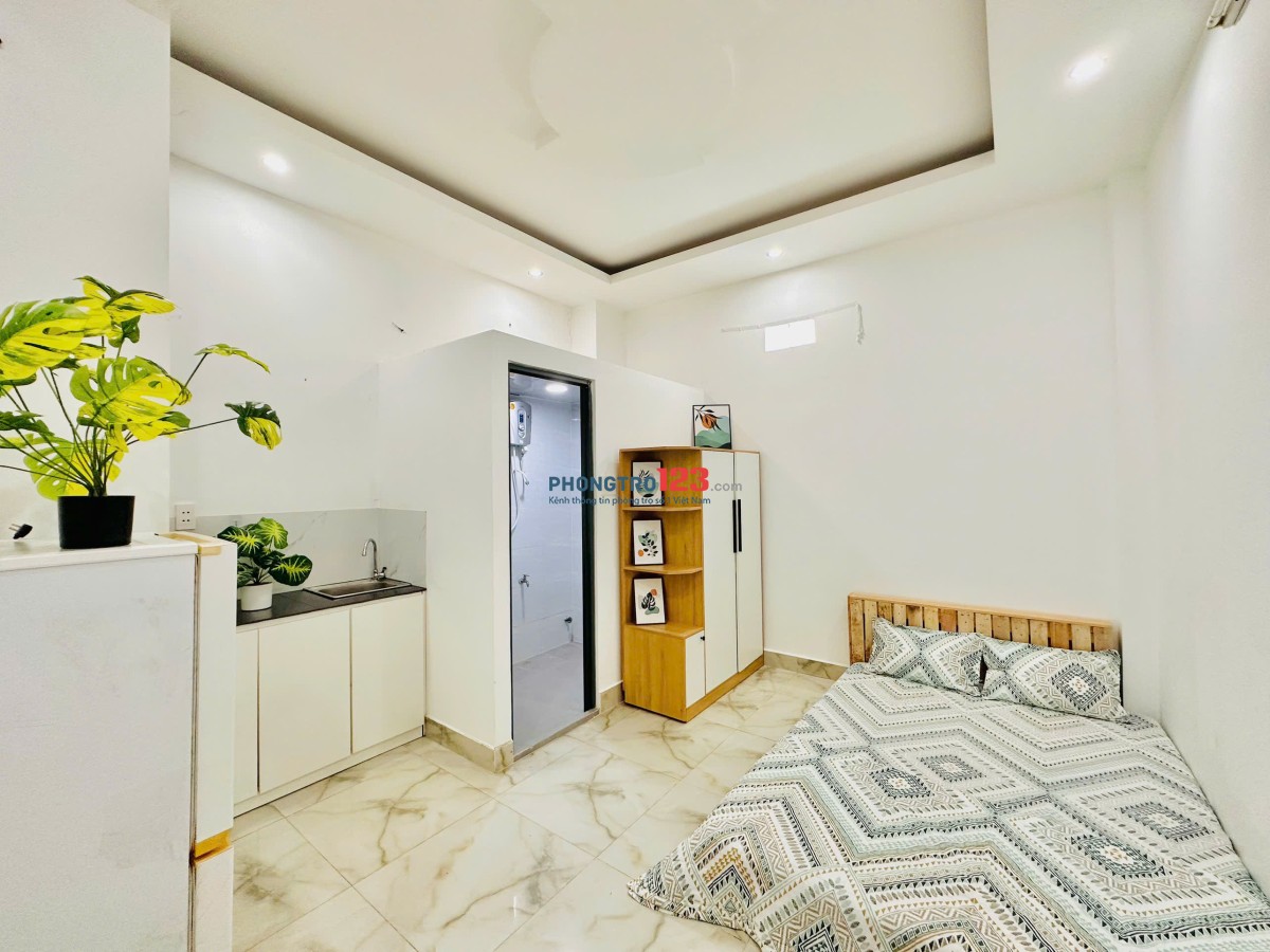 TRỐNG 2 PHÒNG SẴN NỘI THẤT NGAY HUỲNH VĂN NGHỆ SÁT CHỢ PHẠM VĂN BẠCH-NGUYỄN TƯ GIẢN Y HÌNH-GẦN EMART