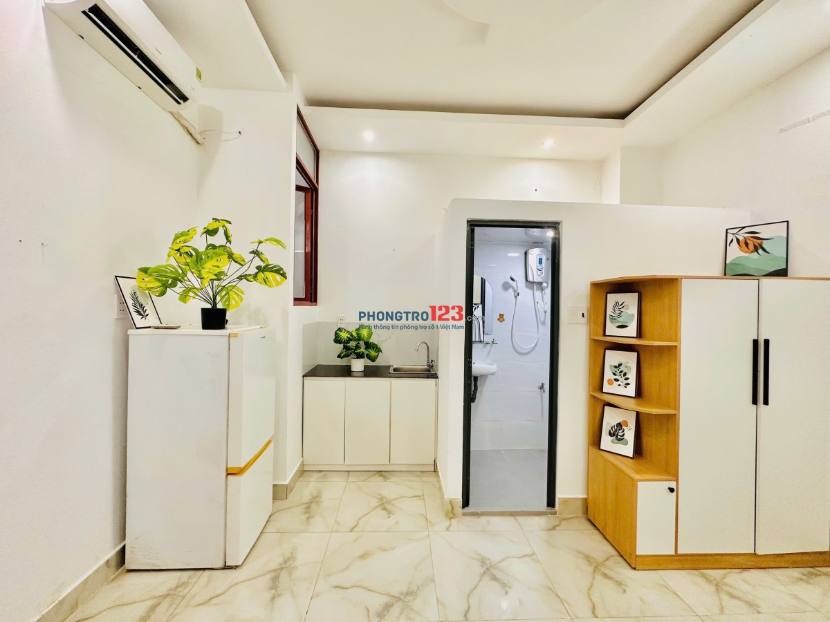 TRỐNG 2 PHÒNG SẴN NỘI THẤT NGAY HUỲNH VĂN NGHỆ SÁT CHỢ PHẠM VĂN BẠCH-NGUYỄN TƯ GIẢN Y HÌNH-GẦN EMART