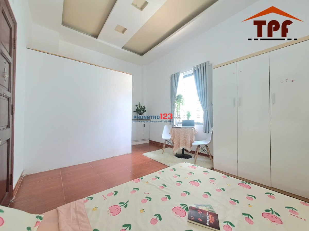 TRỐNG 2 PHÒNG SẴN NỘI THẤT NGAY HUỲNH VĂN NGHỆ SÁT CHỢ PHẠM VĂN BẠCH-NGUYỄN TƯ GIẢN Y HÌNH-GẦN EMART