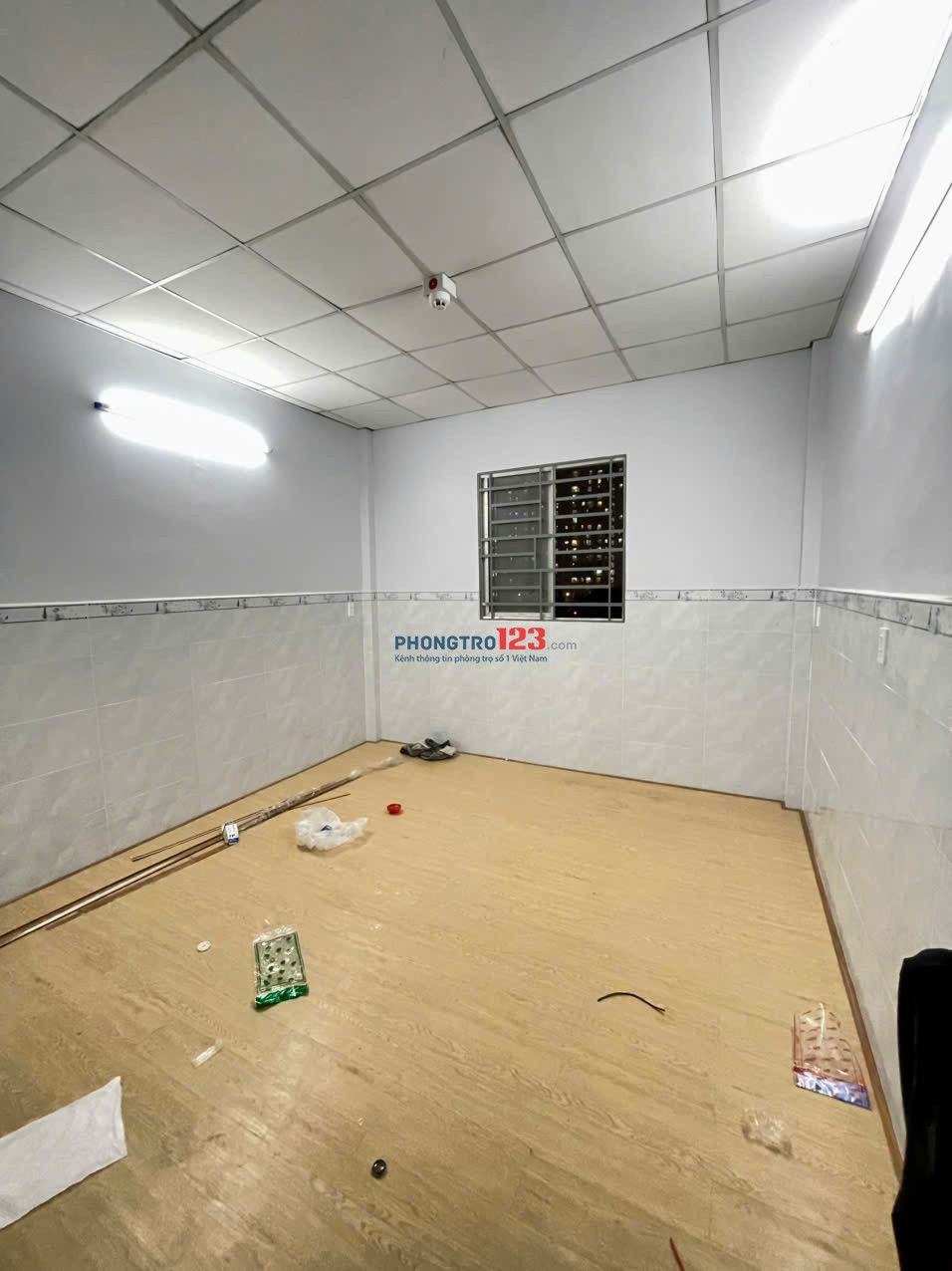 Phòng tách bếp - Mới xây - Đối diện bến xe Quận 8