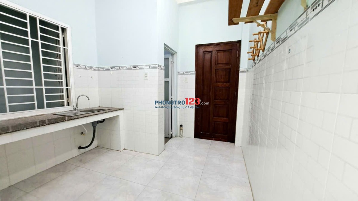 1PN Tách Bếp - Có Cửa Sổ - Bùi Đình Túy - Gần Ngã Tư Hàng Xanh