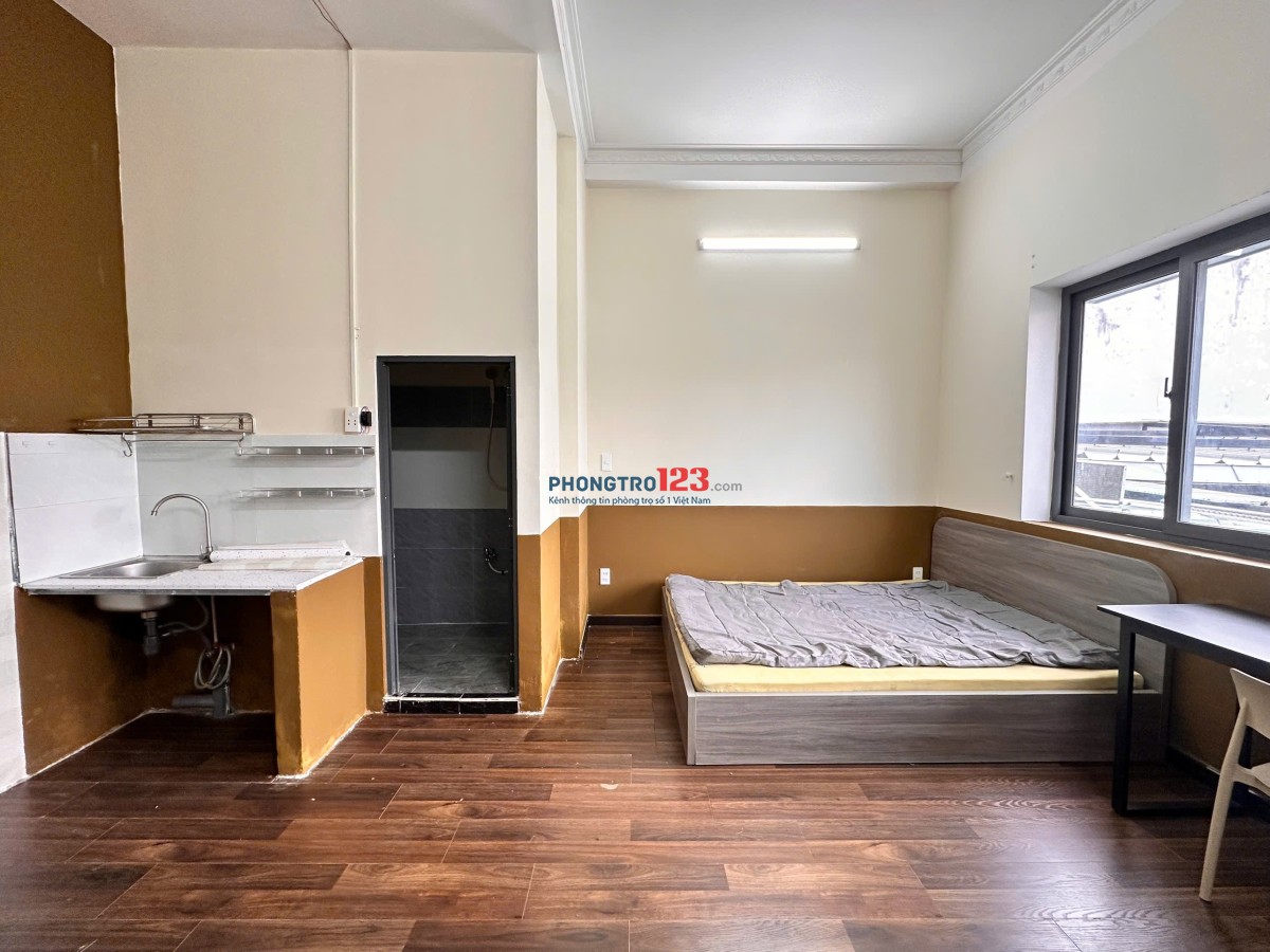 Cho Thuê Phòng Bình Thạnh khu Vạn Kiếp, cửa sổ lớn, rộng 35m2 giáp Quận 1