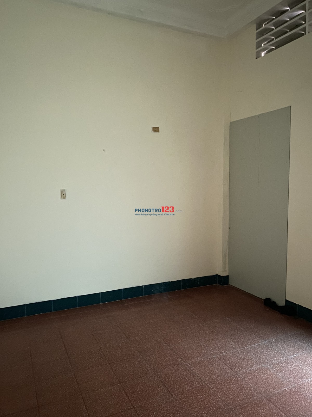 Cho thuê nhà nguyên căn mặt tiền Nguyễn Trung Trực, DT 5X16m, 1 trệt 2 lầu, vị trí trung tâm.