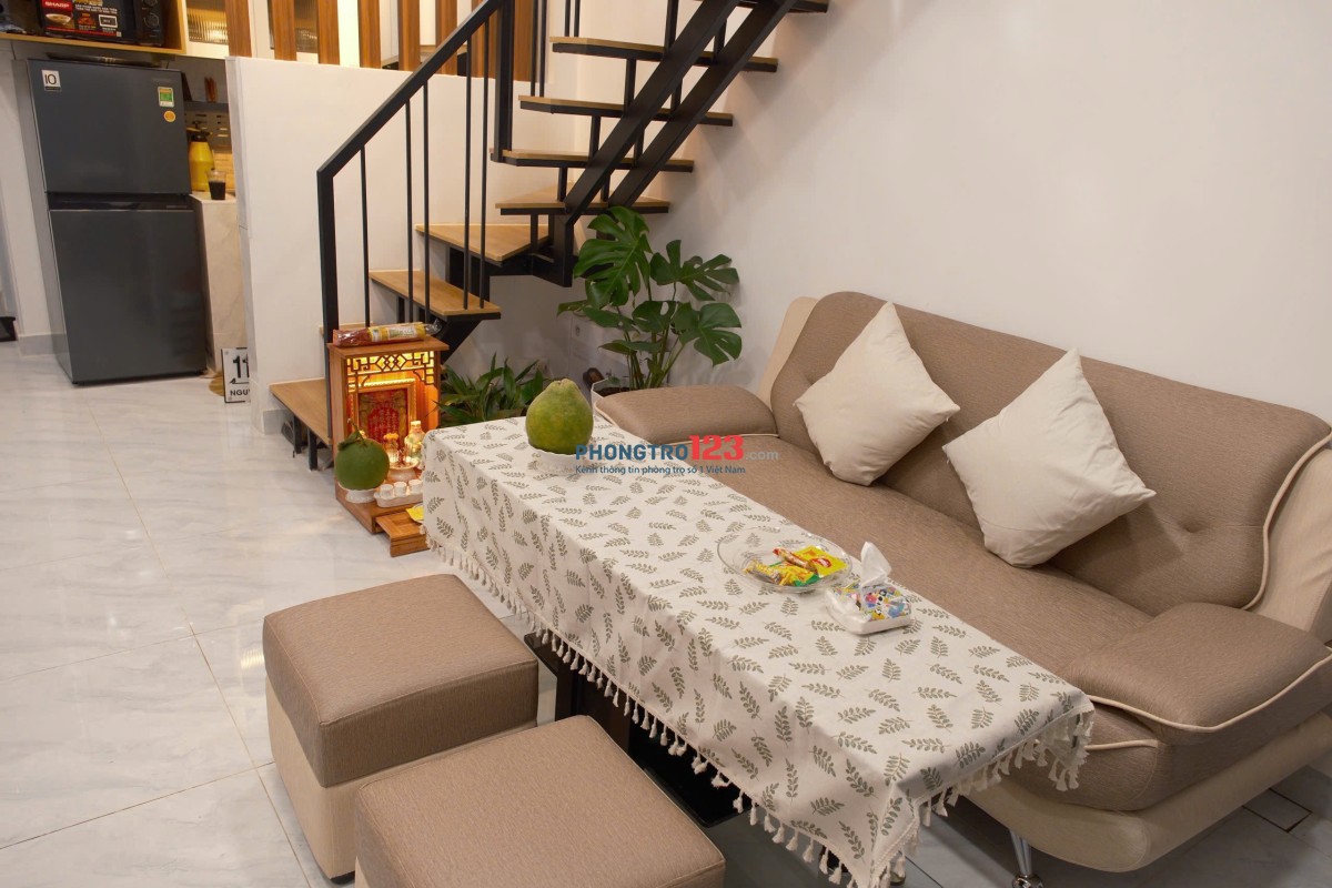 Cho thuê nhà nguyên căn 2 tầng, 2 Phòng + 1 Phòng khách, 70m2 FullNT Mới 100%, Nguyễn Cư Trinh Q1