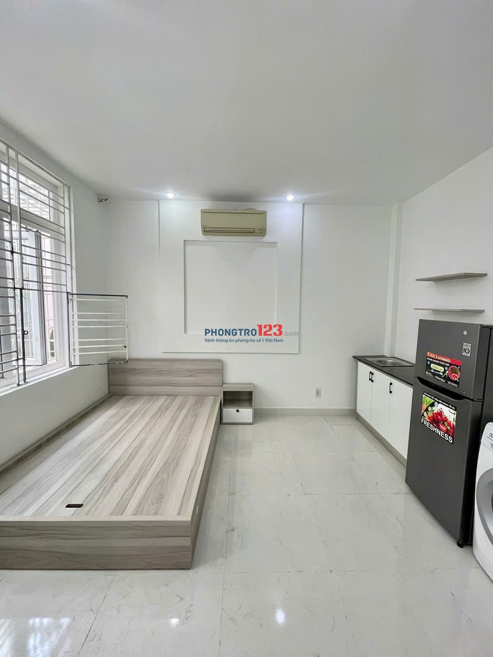 Căn hộ ban công full ban công nội thất ngay trung tâm q7 gần lotte mart,tdtu,ufm,rmit,...