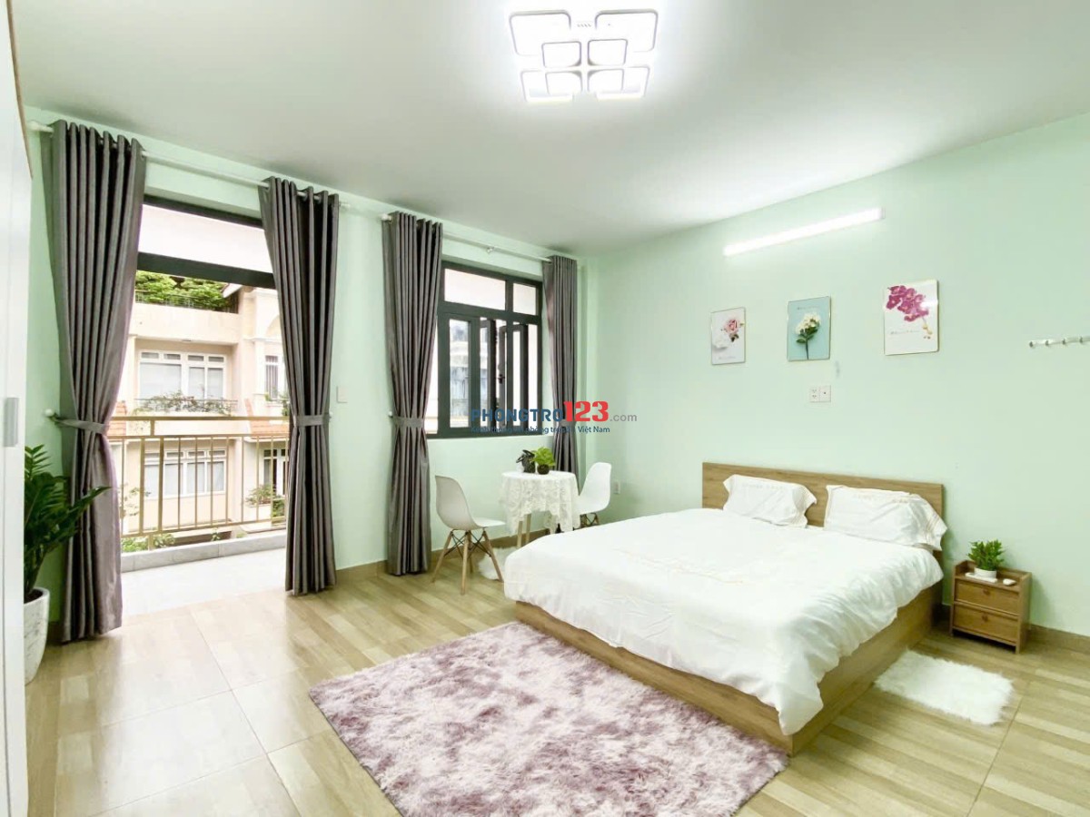 Căn hộ ban công full ban công nội thất ngay trung tâm q7 gần lotte mart,tdtu,ufm,rmit,...