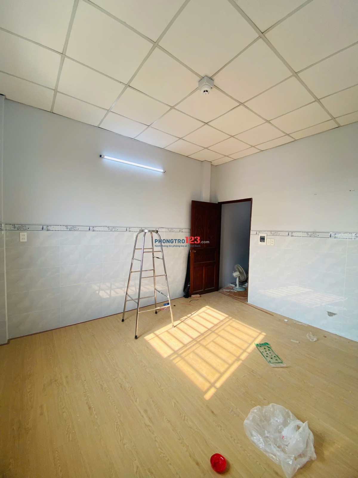 Phòng tách bếp - Mới xây - Đối diện bến xe Quận 8