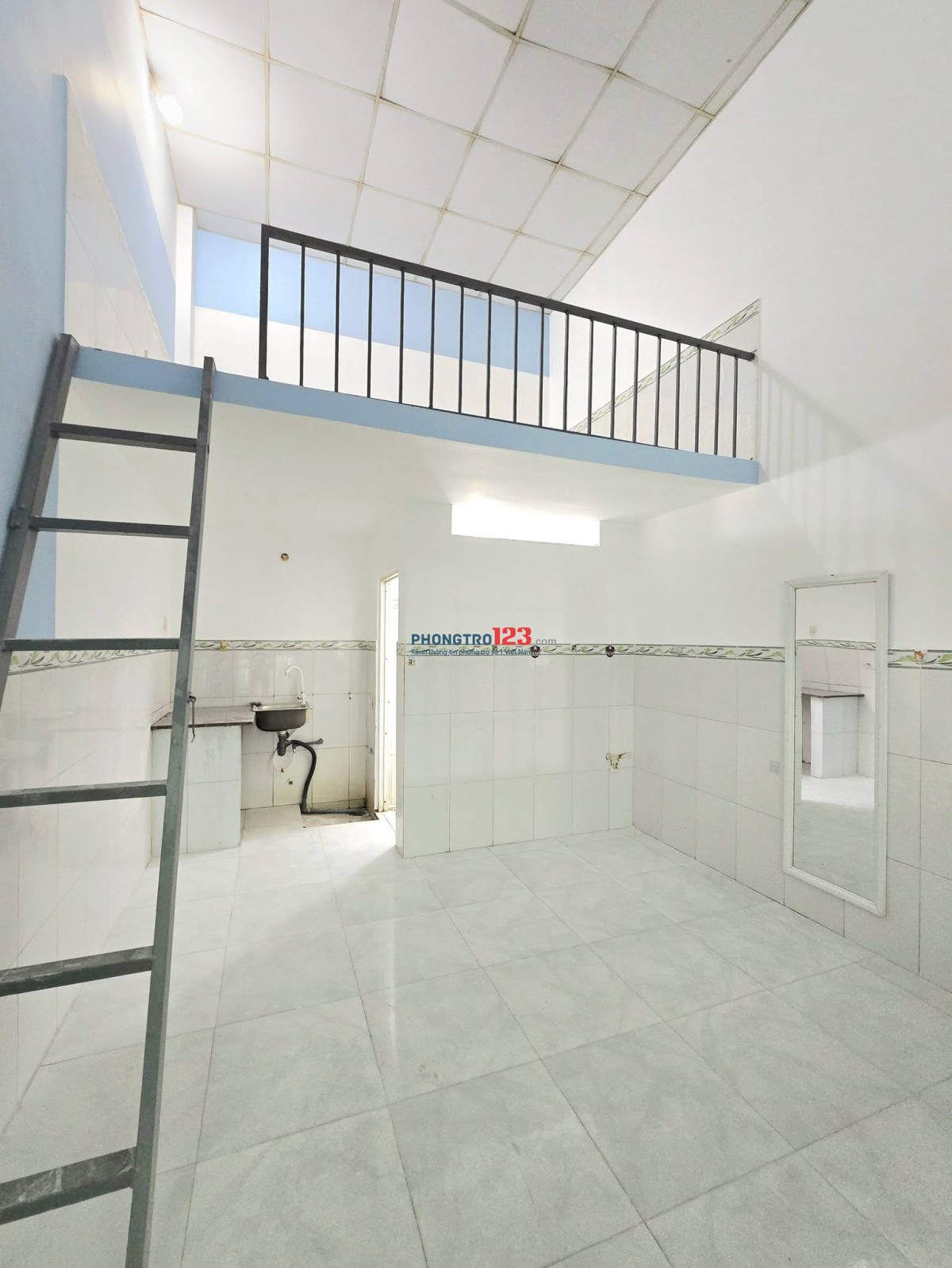 Phòng Mới ngay Trạm Thu Phí Bình Thung, Đông Hòa, Dĩ An Ko chung chủ, giờ tự do