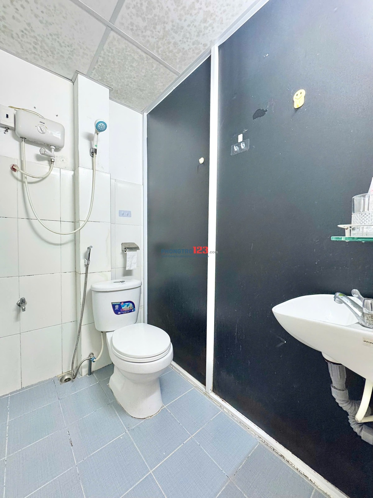 Phòng ban công 15A Lê Thánh Tôn Bến Nghé Quận 1, gần ga Metro Bason, khu phố Nhật Thái Văn Lung