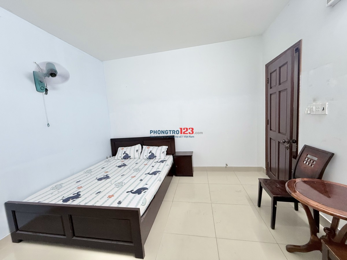 Ngay UTC2 chưa đến 1km, phòng full nội thất có thang máy di chuyển