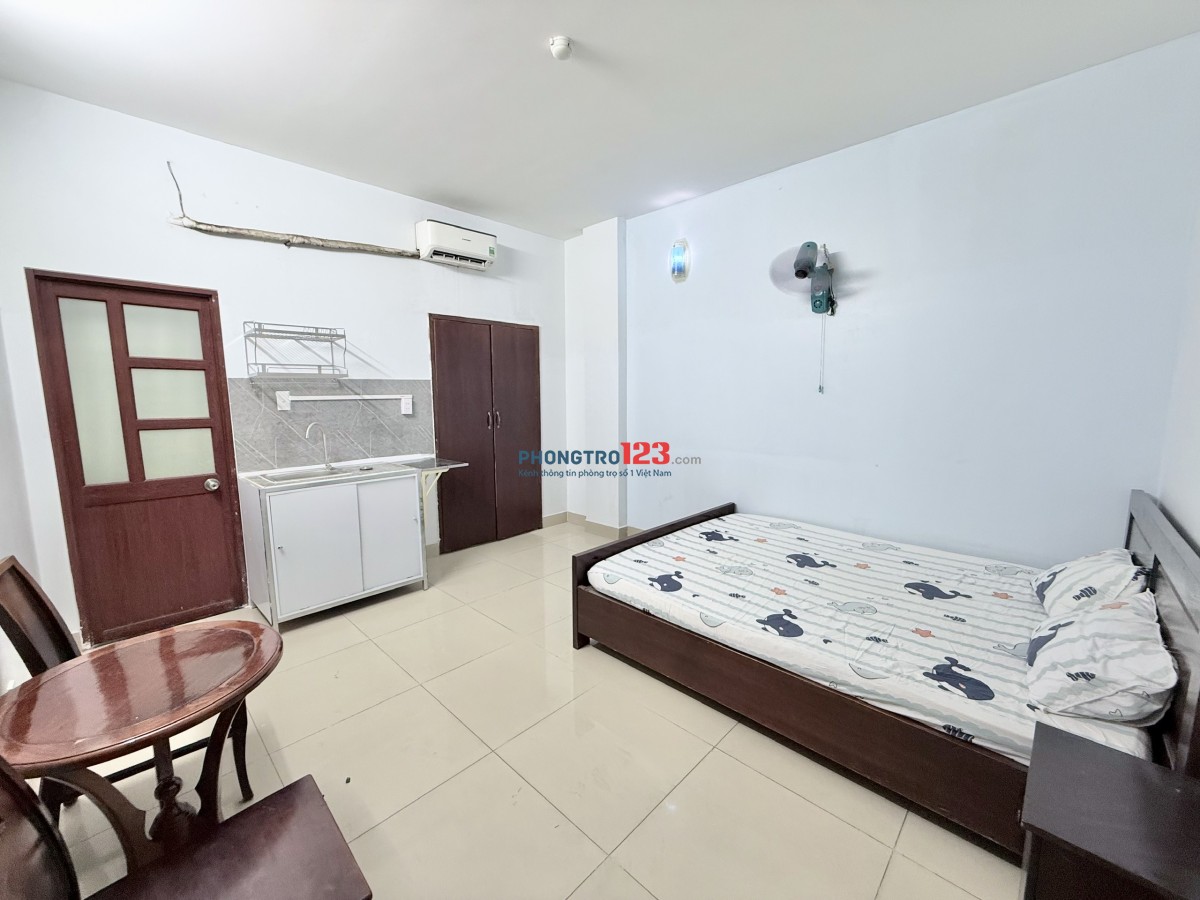 Ngay UTC2 chưa đến 1km, phòng full nội thất có thang máy di chuyển