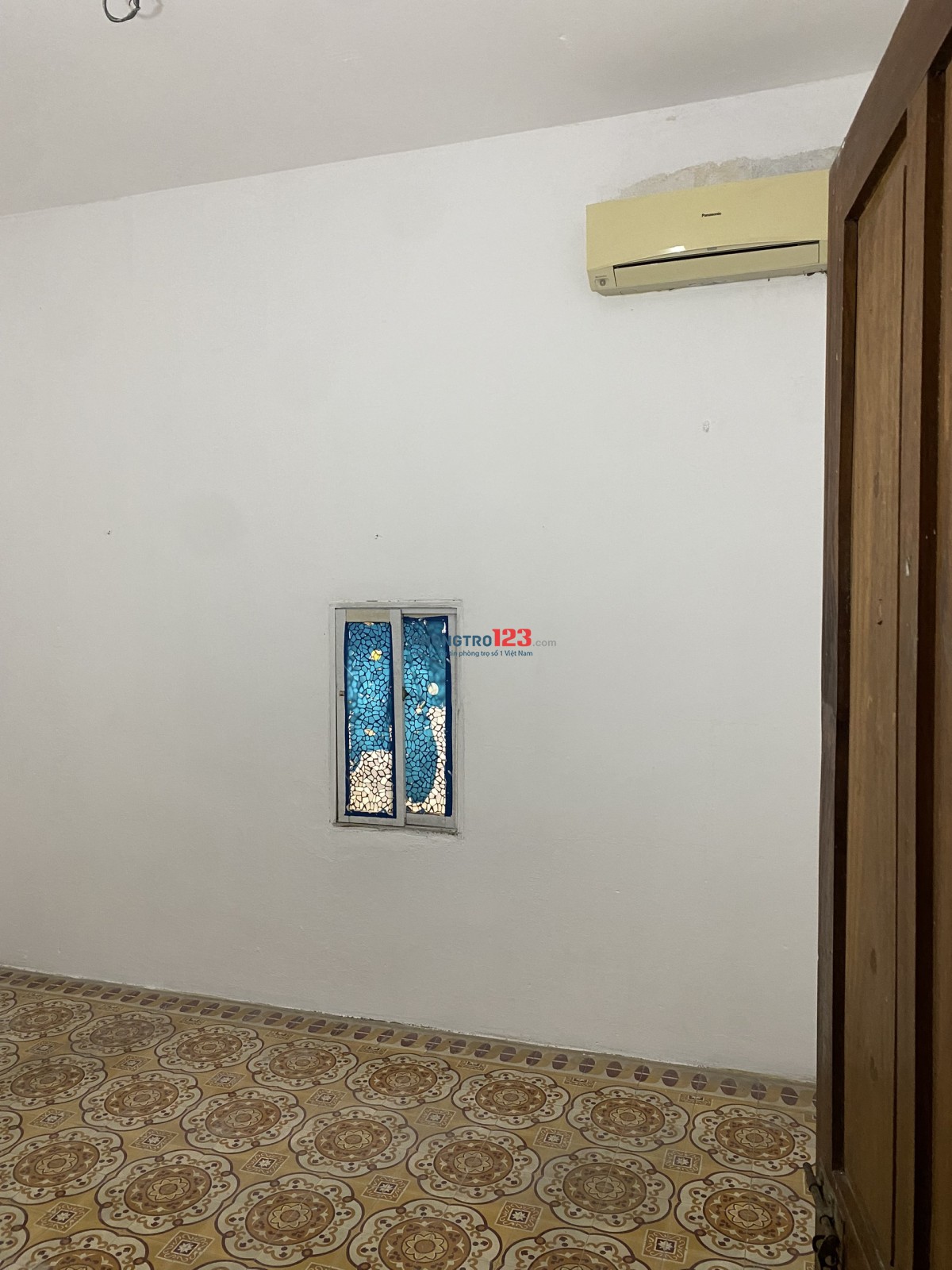 Cho thuê nhà 140m2 giá 6tr, 3 ngủ , 1 khách , 2 vs, đh, nóng lạnh.