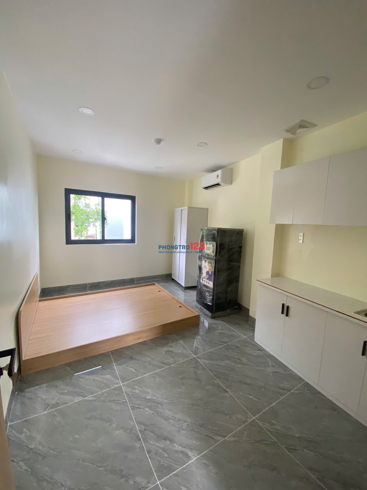 TRỌ BÌNH THẠNH GẦN NGÃ TƯ HÀNG XANH - 32m2 CỬA SỔ THOÁNG SÁNG - UNG VĂN KHIÊM - BÌNH THẠNH