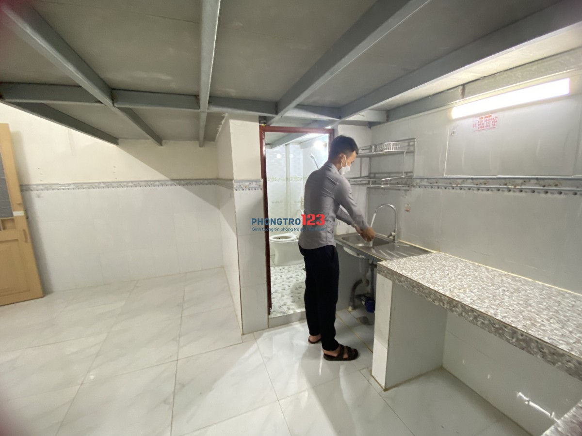 Cho thuê phòng trọ Gác lửng rộng rãi - Giá hợp lý tại Trường Chinh - P.13 - Tân Bình