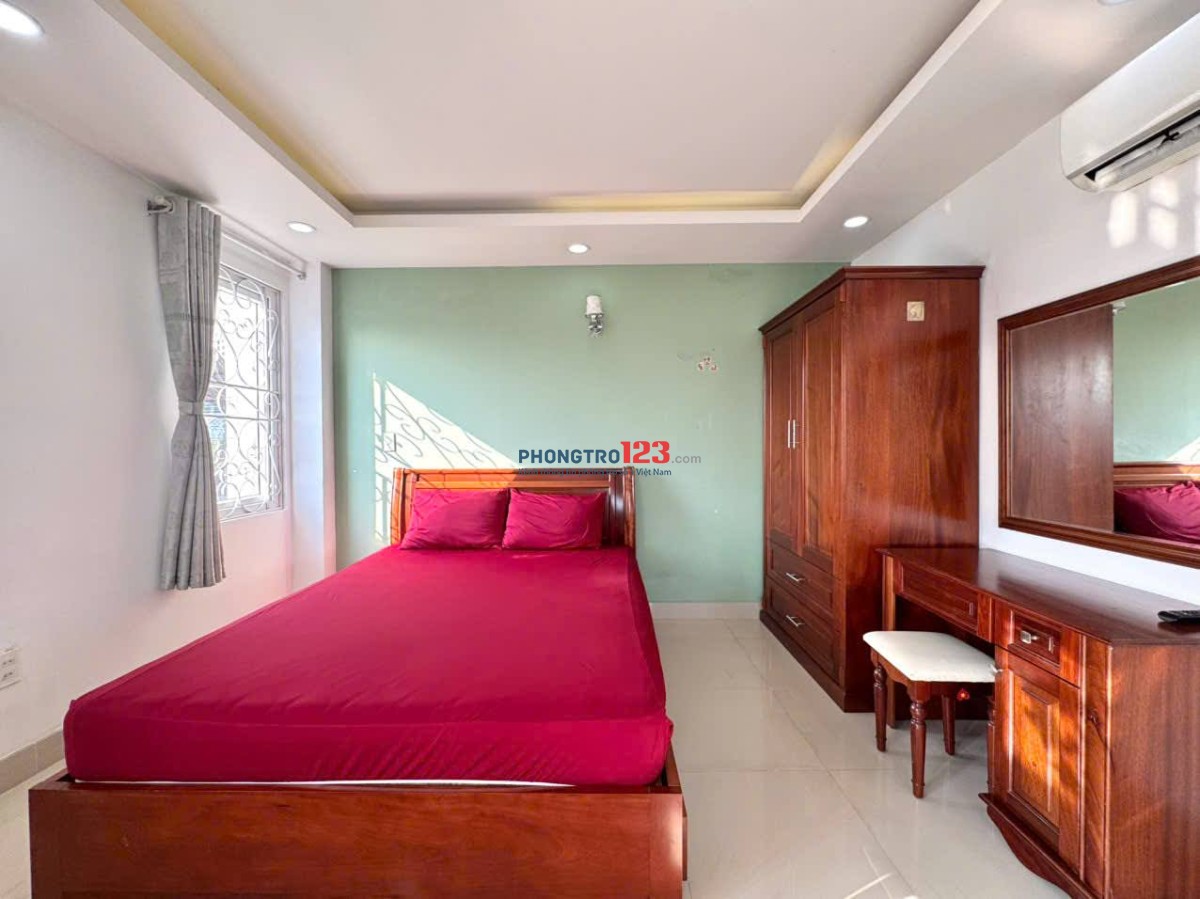 Căn Hộ Cao Cấp Có View Ban Công Siêu Thoáng Full Nội Thất Tiện Nghi Ngay Hoàng Sa Và Phạm Văn Hai