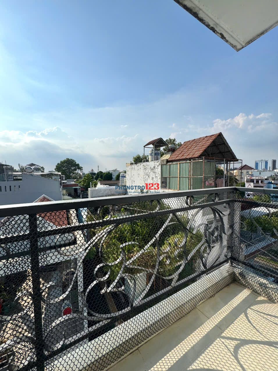 Căn Hộ Cao Cấp Có View Ban Công Siêu Thoáng Full Nội Thất Tiện Nghi Ngay Hoàng Sa Và Phạm Văn Hai