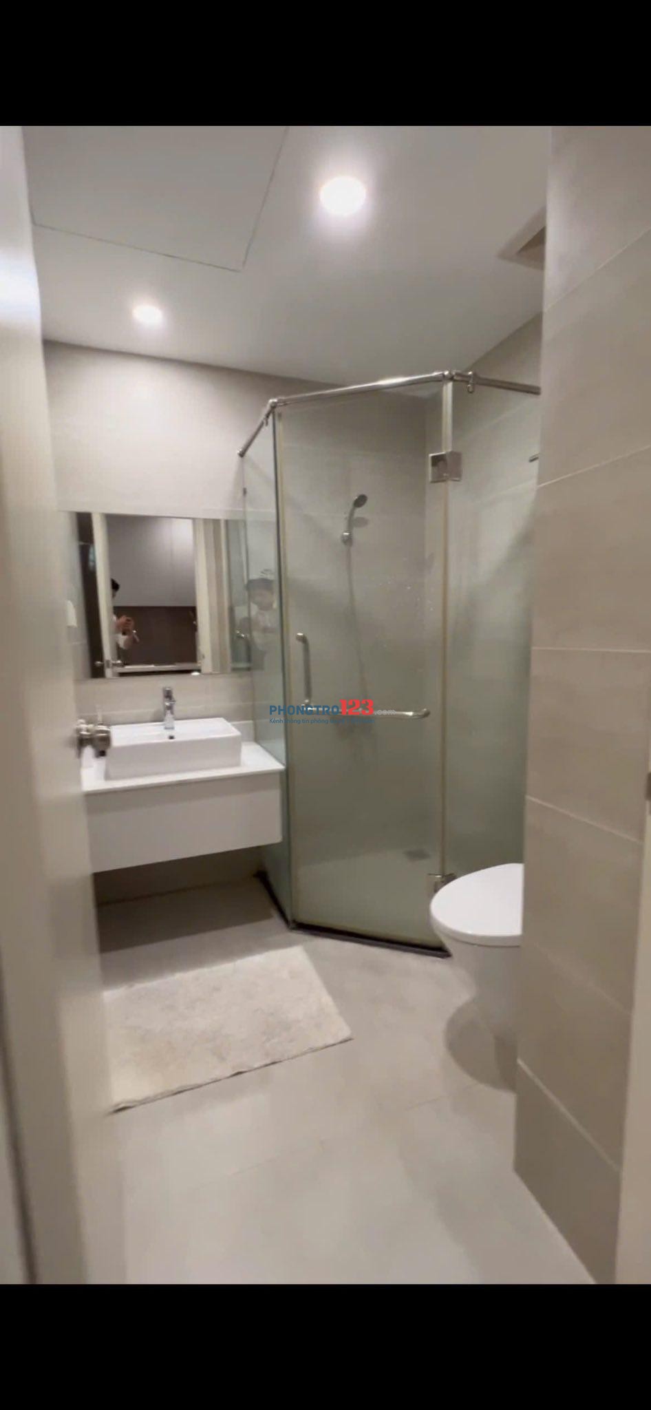 Căn 1p ngủ C/c Richmond - có nội thất giá 11,5tr/th