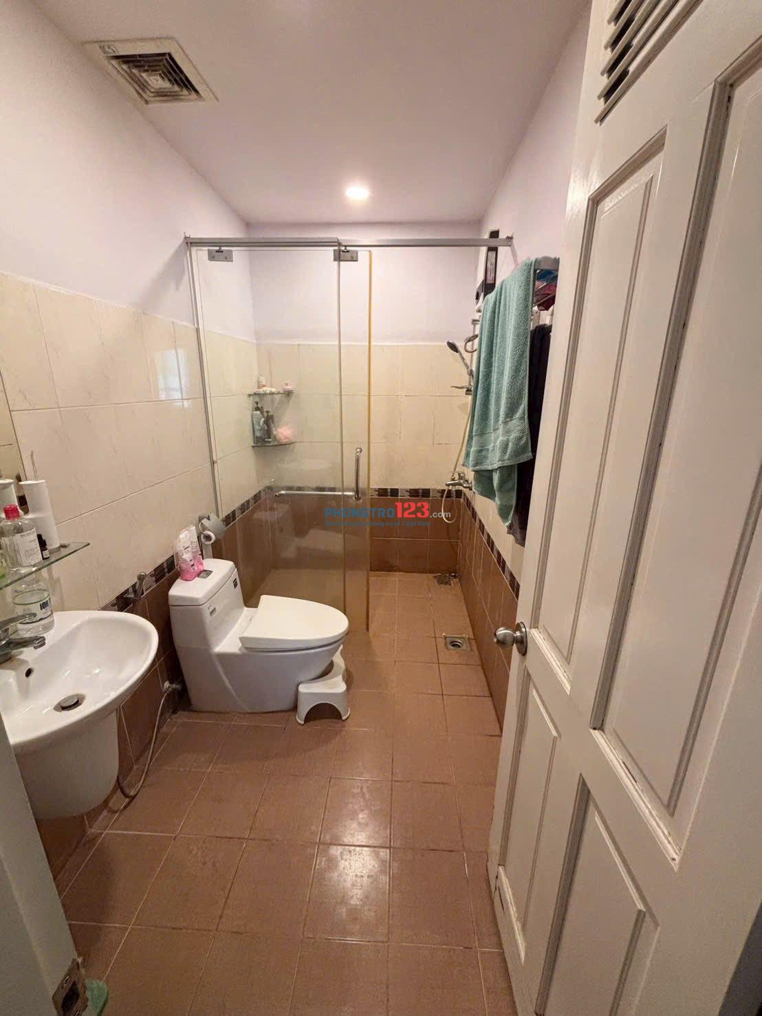 Cho thuê Miếu nổi - Vũ Huy Tấn, căn 3p ngủ, NT, 14tr/th