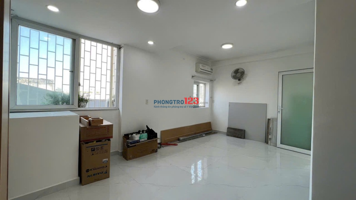 Cao ốc Đặng văn Ngữ căn 3p, NTCB, giá 15tr/th