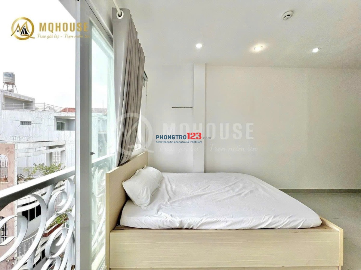 Cho Thuê Phòng Ban công ngay Đặng Văn Ngữ, Phú Nhuận có thang máy, nhà xe rộng gần quận 1, quận 3