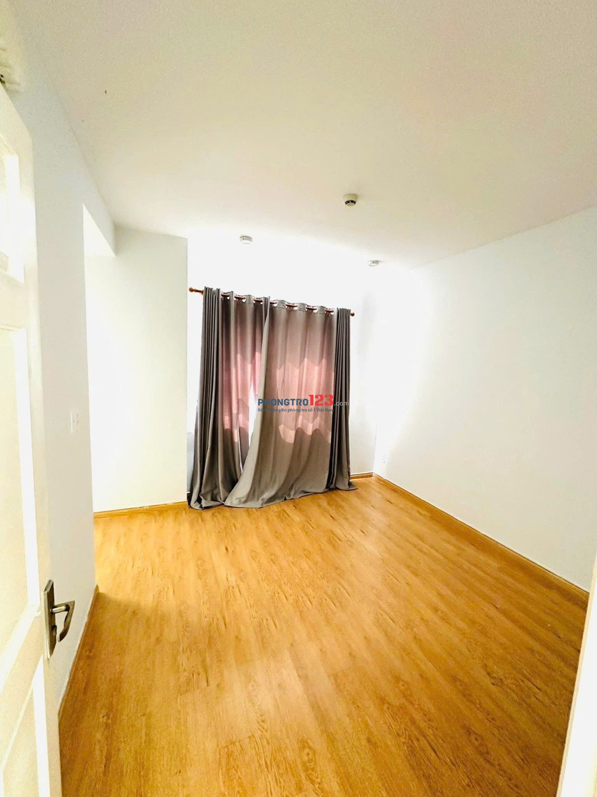 Chung cư Coopmart Trường Sa, 107m2, 3PN, 2WC, NTCB, giá 14tr5/th.