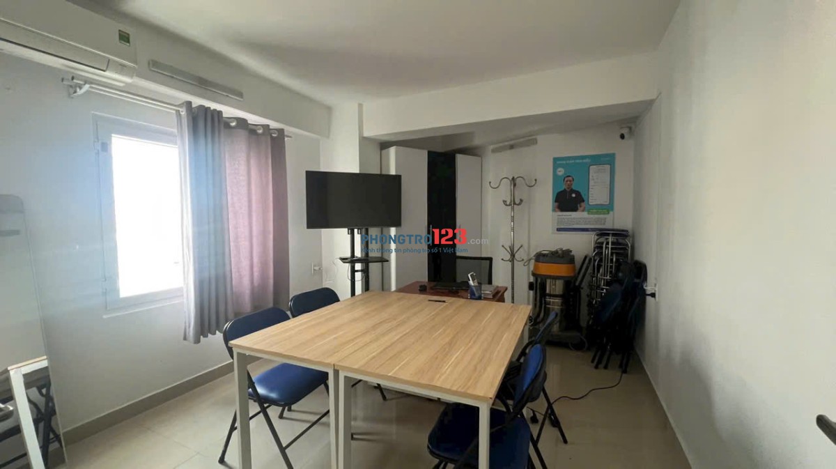 Chung cư Nguyễn Tri Phương, P8, Q5: Căn 2p có nội thất chỉ 9,5tr