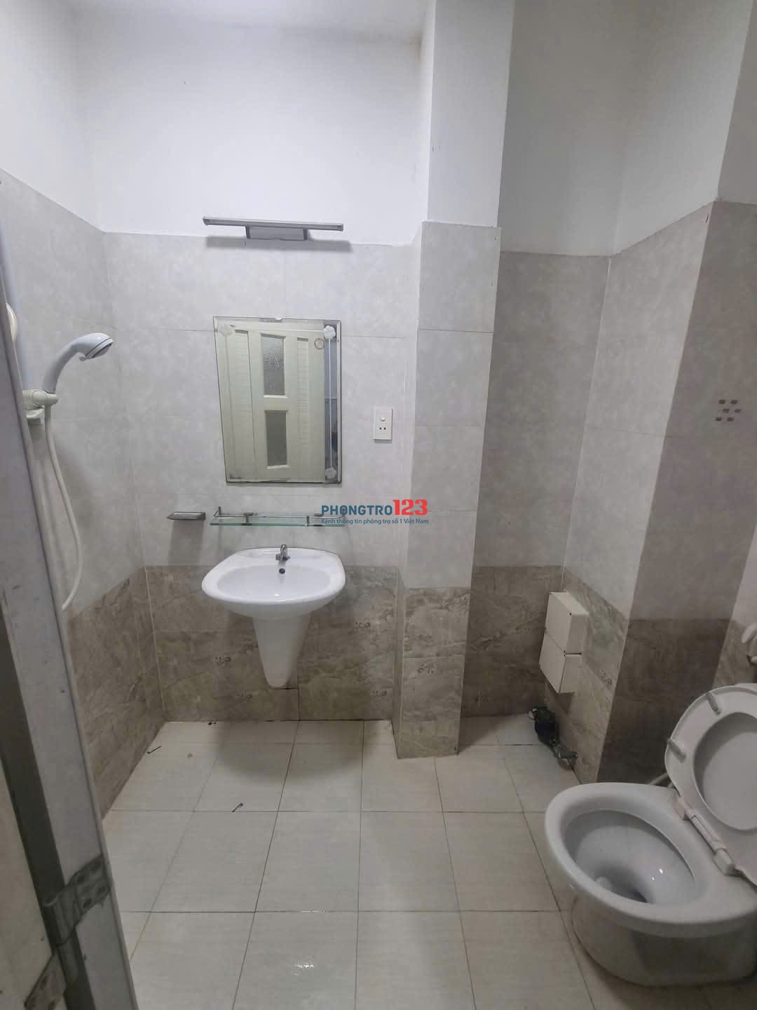 CHÍNH CHỦ CHO THUÊ CĂN HỘ TẠI PHÚ NHUẬN - HẺM Ô TÔ