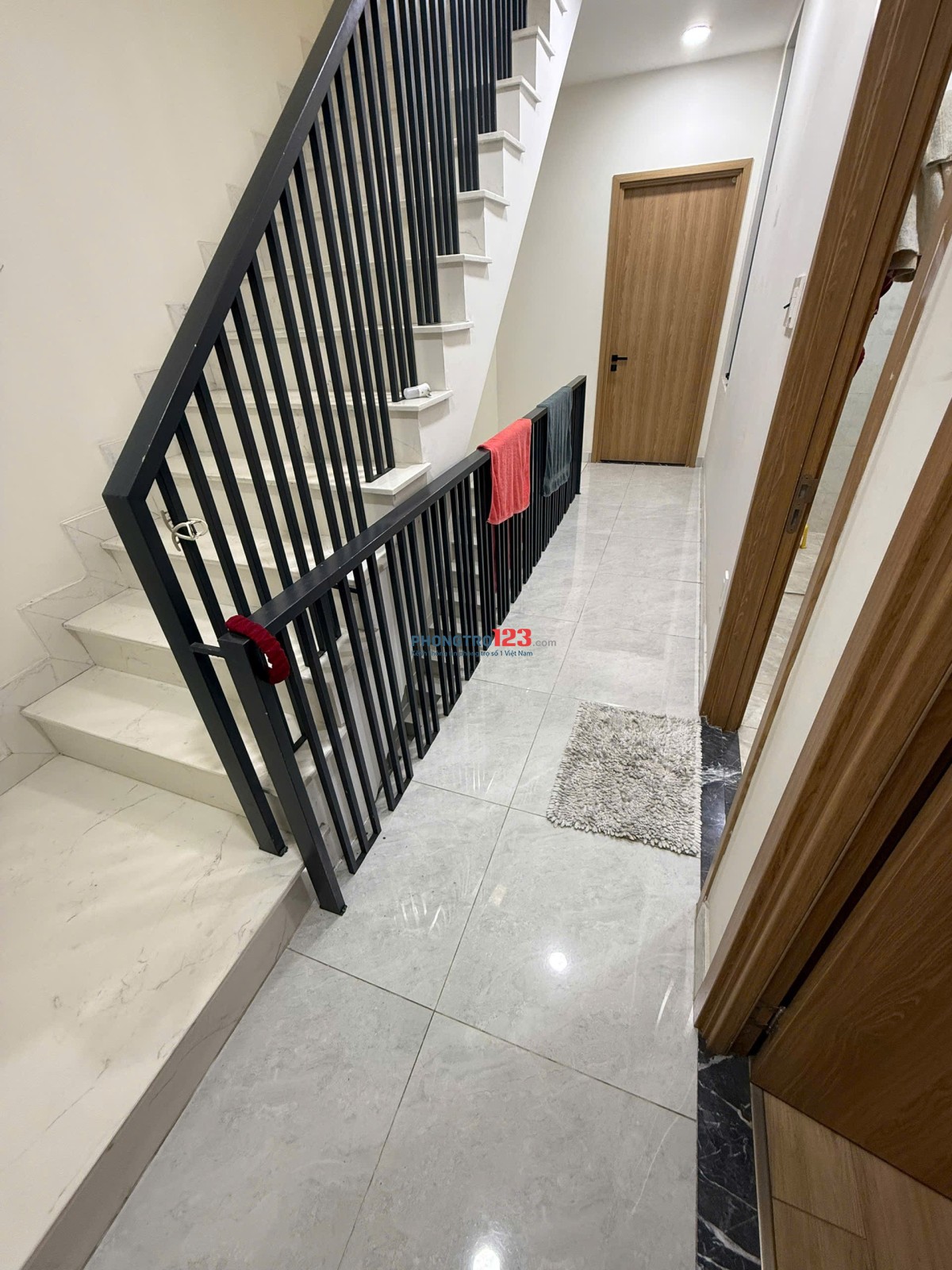 CHO THUÊ NHÀ NGUYÊN CĂN 4 TẦNG SÂN THƯỢNG - ĐÂỲ ĐỦ NỘI THẤT ĐƯỜNG 6M -15TRIỆU - THÍCH HỢP LÀM CTY VP