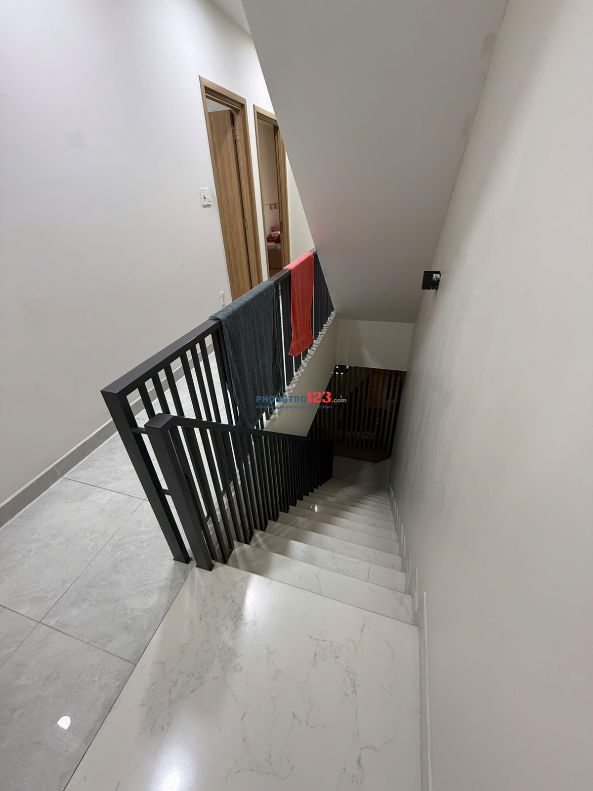 CHO THUÊ NHÀ NGUYÊN CĂN 4 TẦNG SÂN THƯỢNG - ĐÂỲ ĐỦ NỘI THẤT ĐƯỜNG 6M -15TRIỆU - THÍCH HỢP LÀM CTY VP