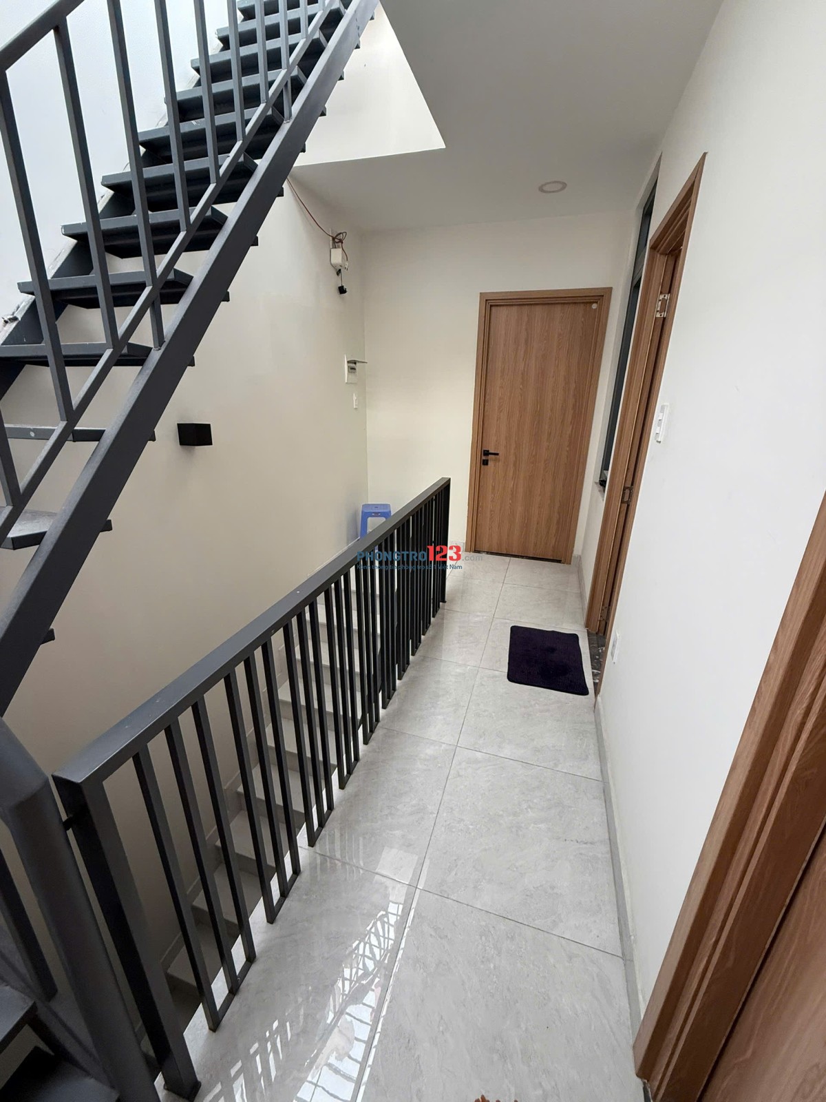 CHO THUÊ NHÀ NGUYÊN CĂN 4 TẦNG SÂN THƯỢNG - ĐÂỲ ĐỦ NỘI THẤT ĐƯỜNG 6M -15TRIỆU - THÍCH HỢP LÀM CTY VP