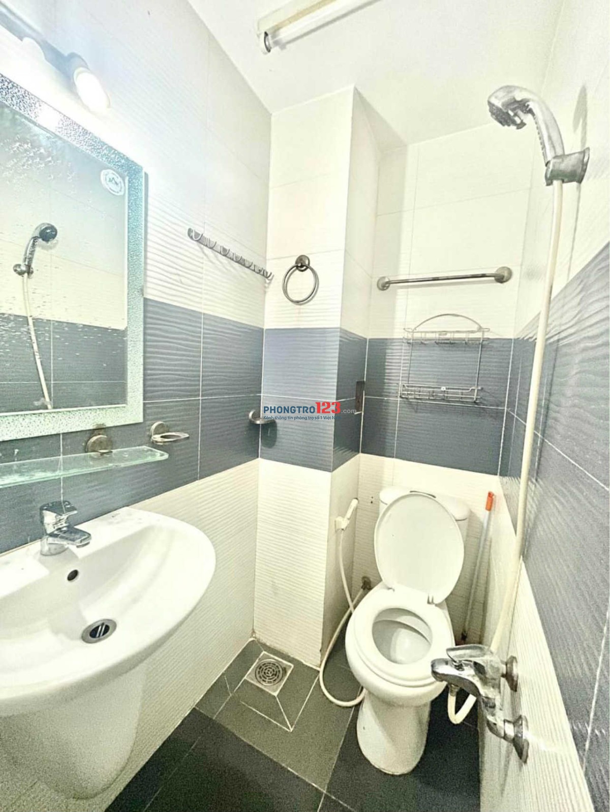 Cho thuê phòng đầy đủ nội thất