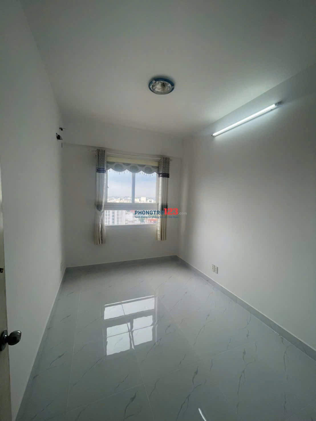 Chung cư Bàu Cát, 70m2, Bancong, NTCB, Giá 10tr5/th, Nhà sạch sẽ, 70m2.