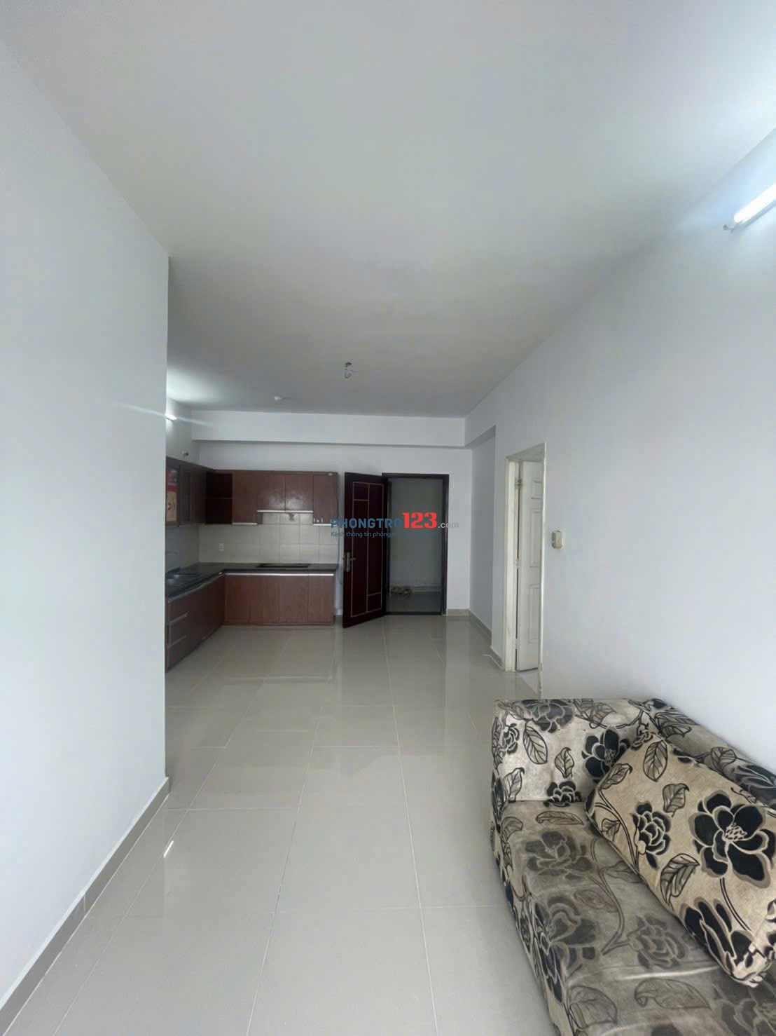Chung cư Bàu Cát, 70m2, Bancong, NTCB, Giá 10tr5/th, Nhà sạch sẽ, 70m2.