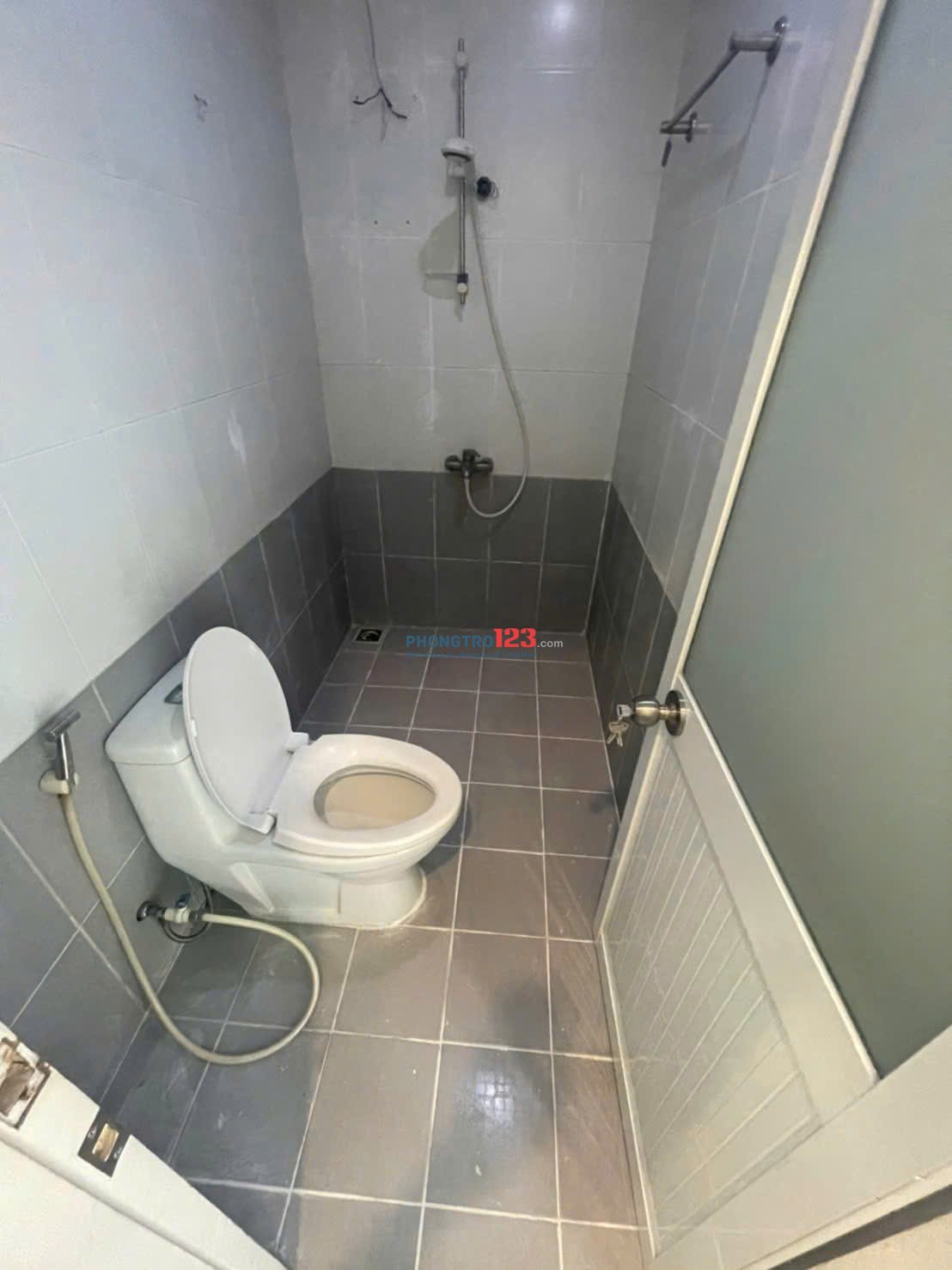 Chung cư Bàu Cát, 70m2, Bancong, NTCB, Giá 10tr5/th, Nhà sạch sẽ, 70m2.