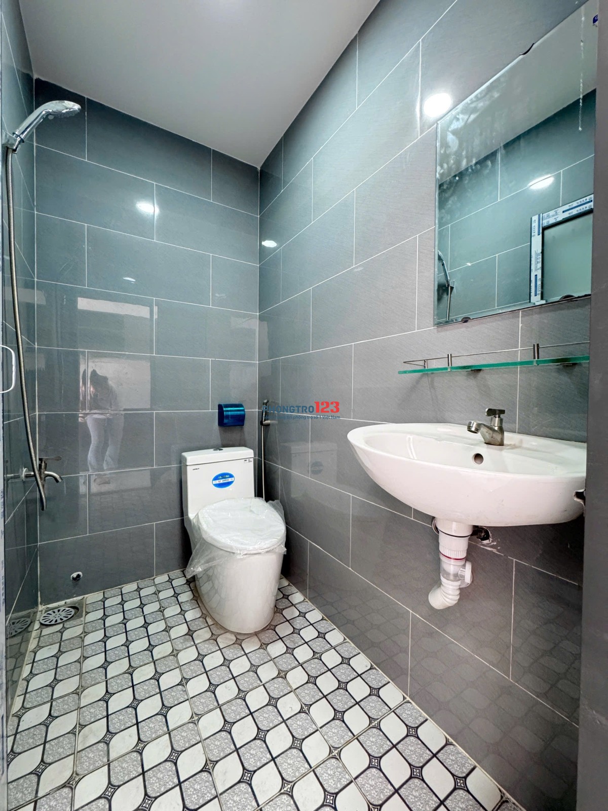 Minihouse mới xây đường Nguyễn Hữu Trí KDC Cồn Khương