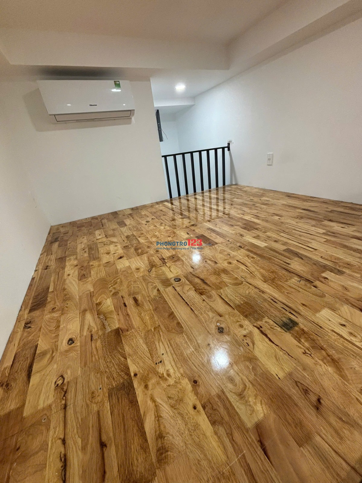 Cho thuê shophouse duplex tầng trệt Cát Lái 5tr gồm 1 trệt 1 gác, có máy lạnh