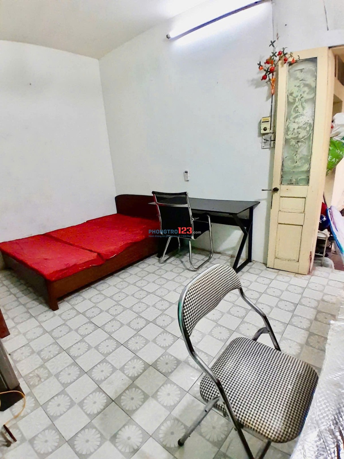 Cho thuê trọ 16m2 khép kín Hoàng Hoa Thám