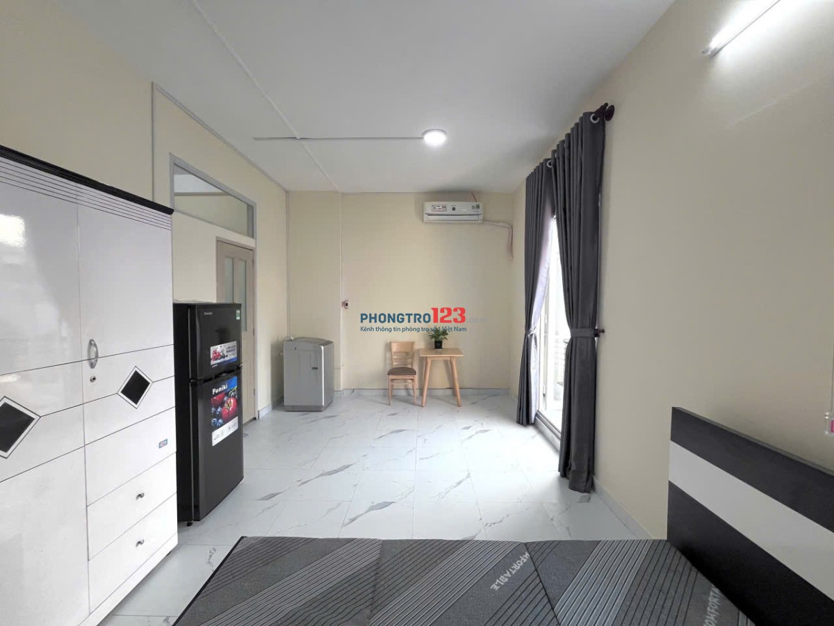 CHO THUÊ CĂN 1PN BAN CÔNG NGAY ĐẢO KIM CƯƠNG QUẬN 2