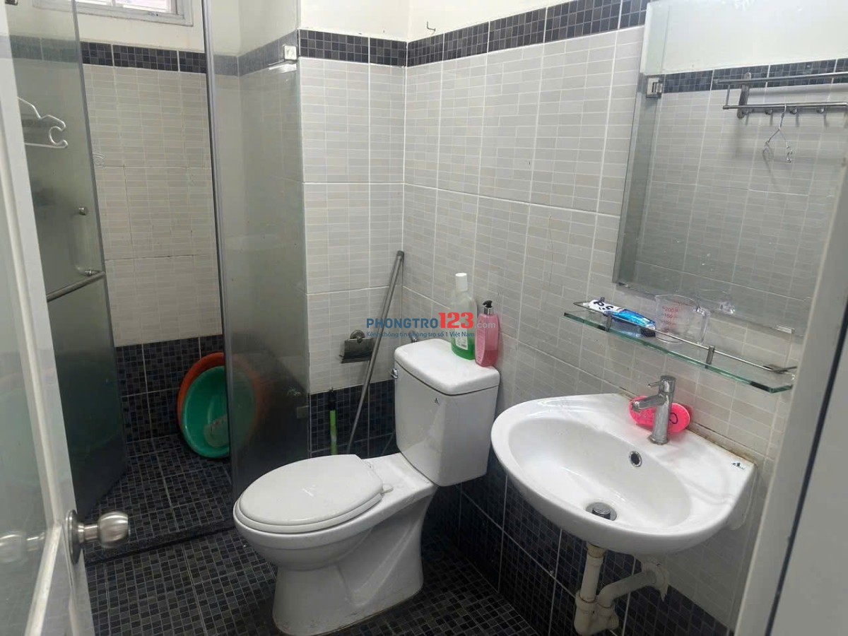 Chung cư Topaz Home, Phan Văn Hớn, q12: 2p ngủ, 2wc, 6,5tr, máy lạnh