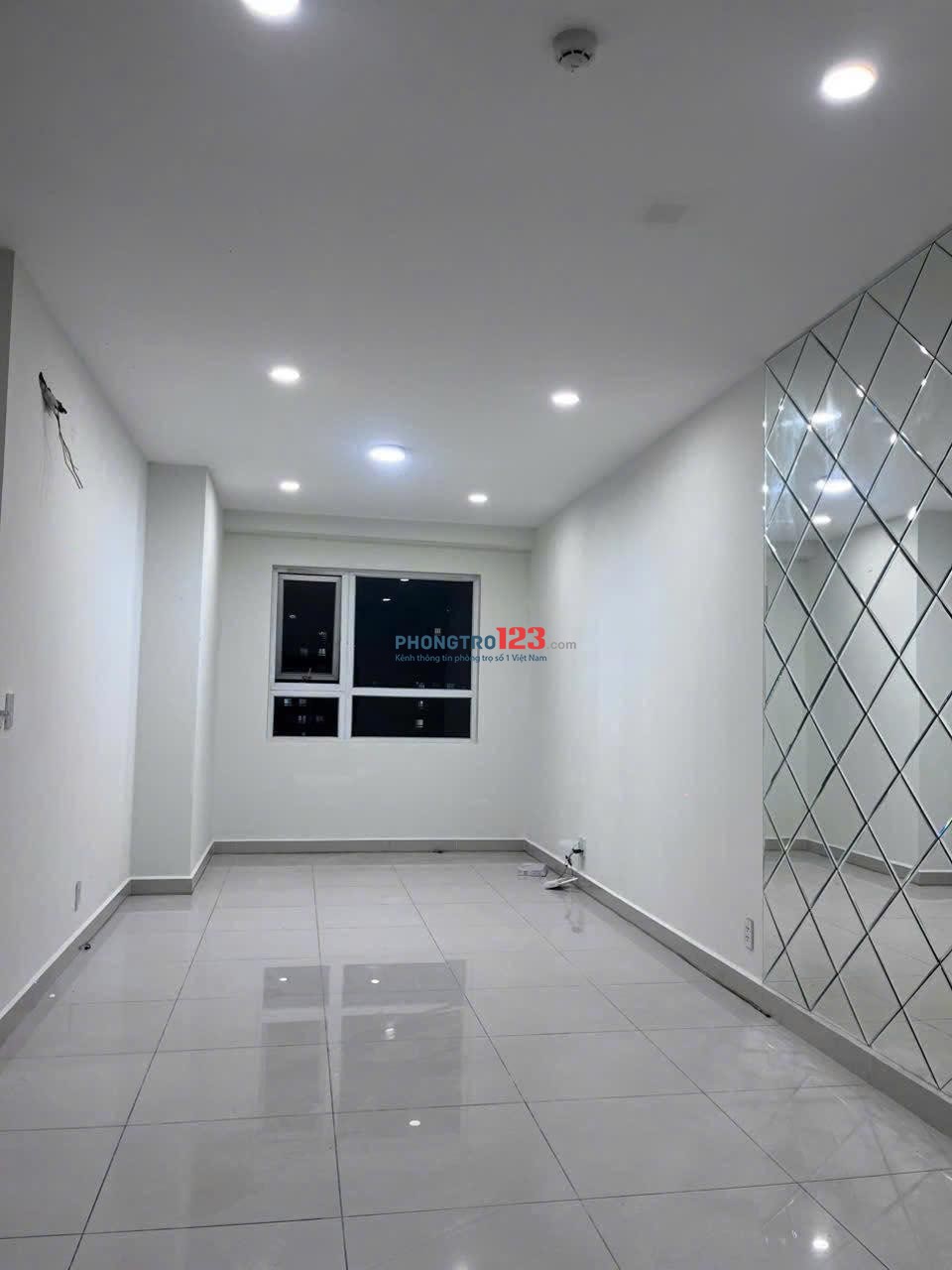 Chung cư Topaz -Phan Văn Hớn 2p ngủ giá 7tr