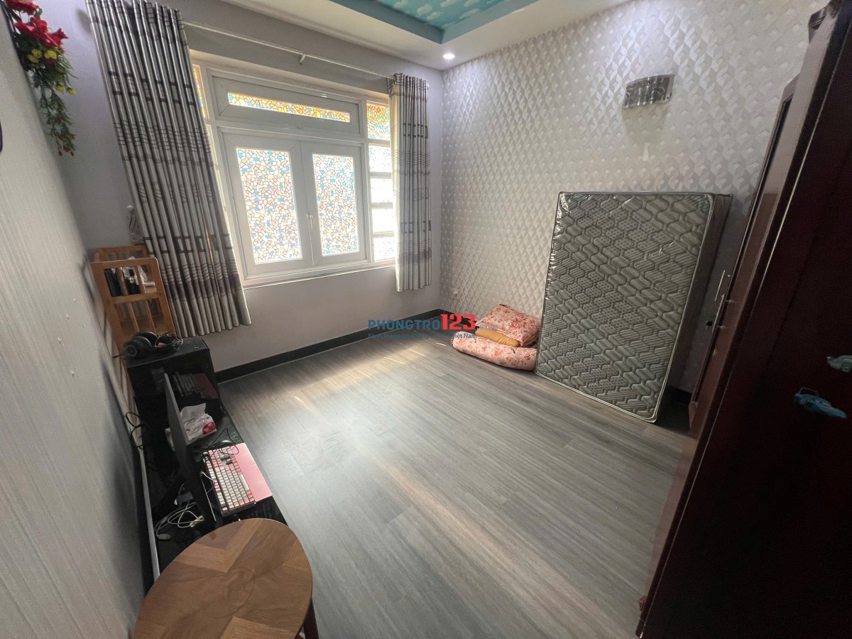 Cho thuê căn hộ/ studio quận 1