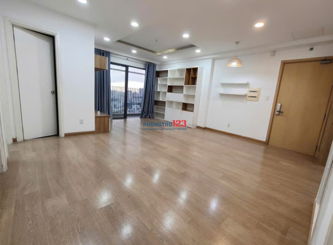 107m2, 3PN, 2WC, C/c Screc Trường Sa, P12, Q3, Nhà mới, sạch. Giá 14tr5/th